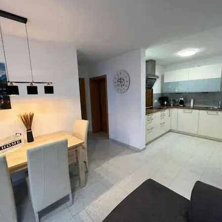 In With Terrace Winterberg