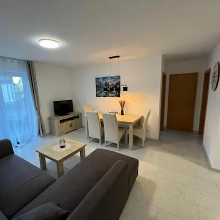 In With Terrace Winterberg